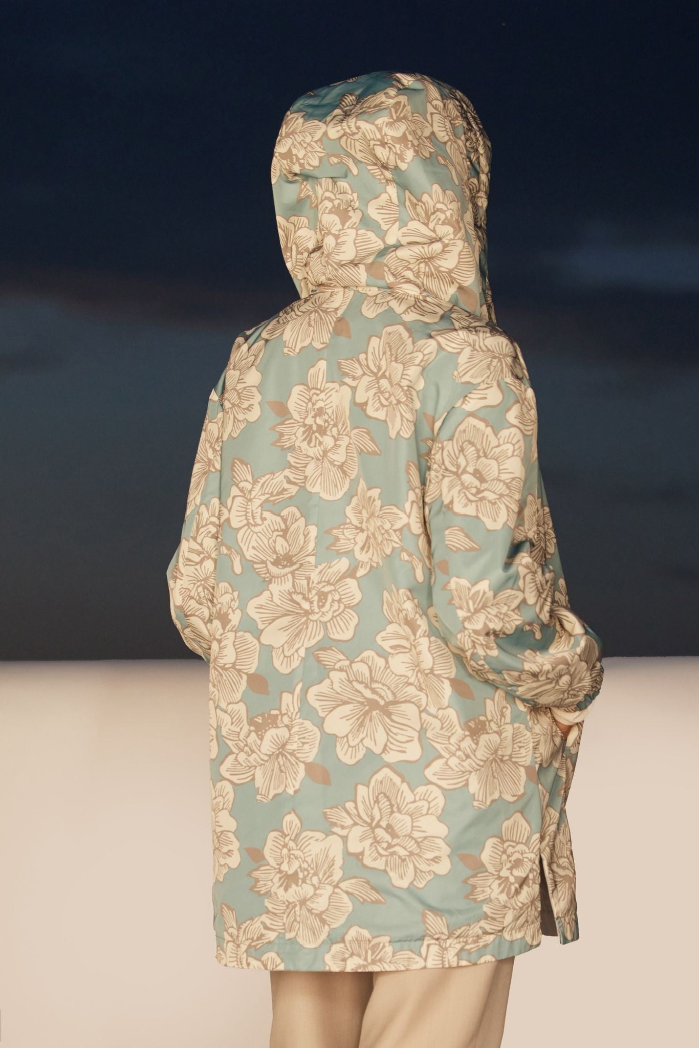 Palton ușor de damă model LOLA – stucco / floral reverse