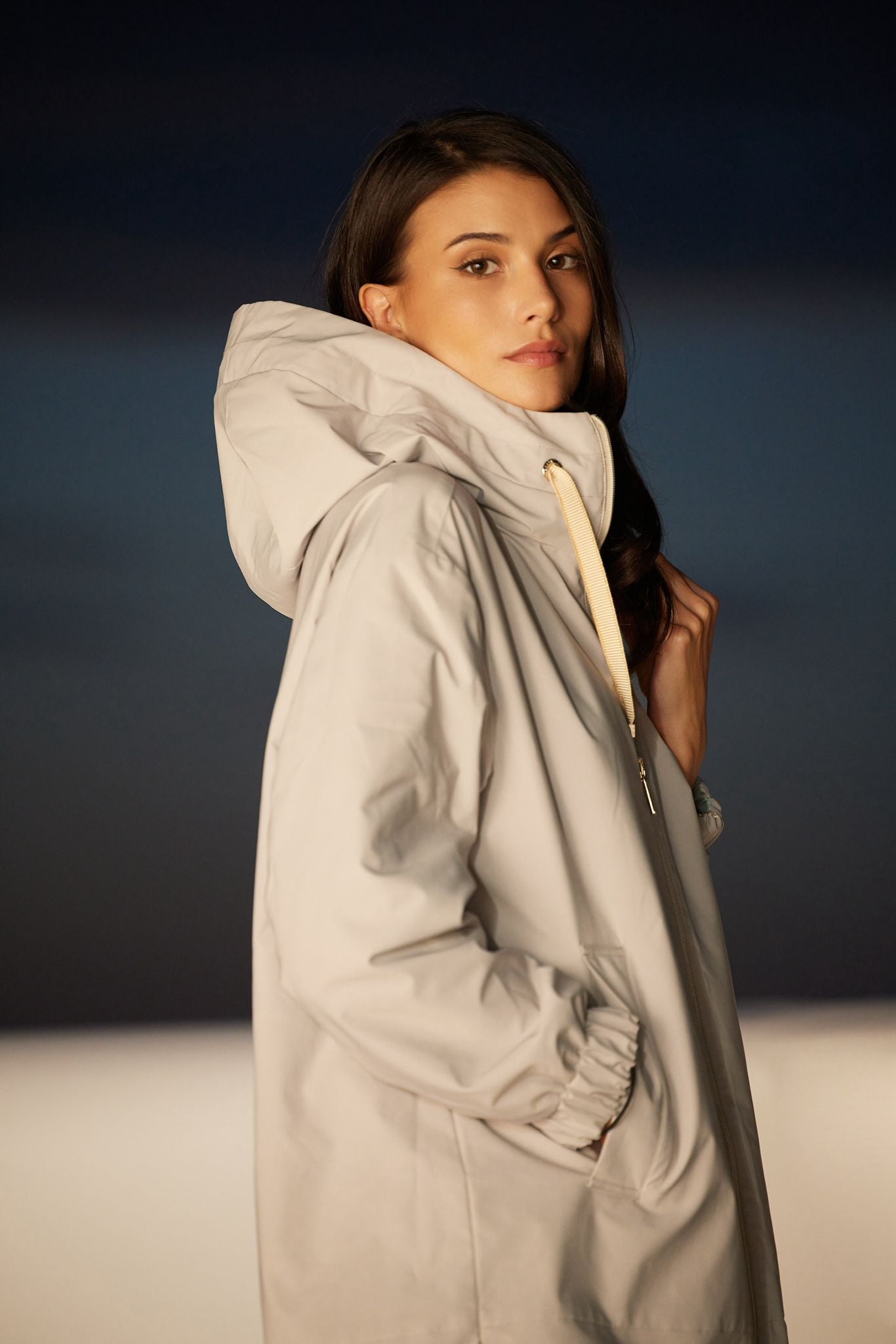 Palton ușor de damă model LOLA – stucco / floral reverse