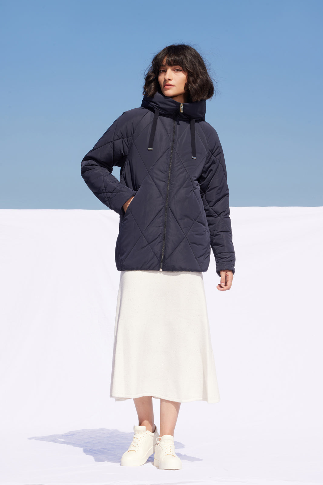 Geacă de damă Madzerini MARET, dark navy, puf ecologic, elegantă.