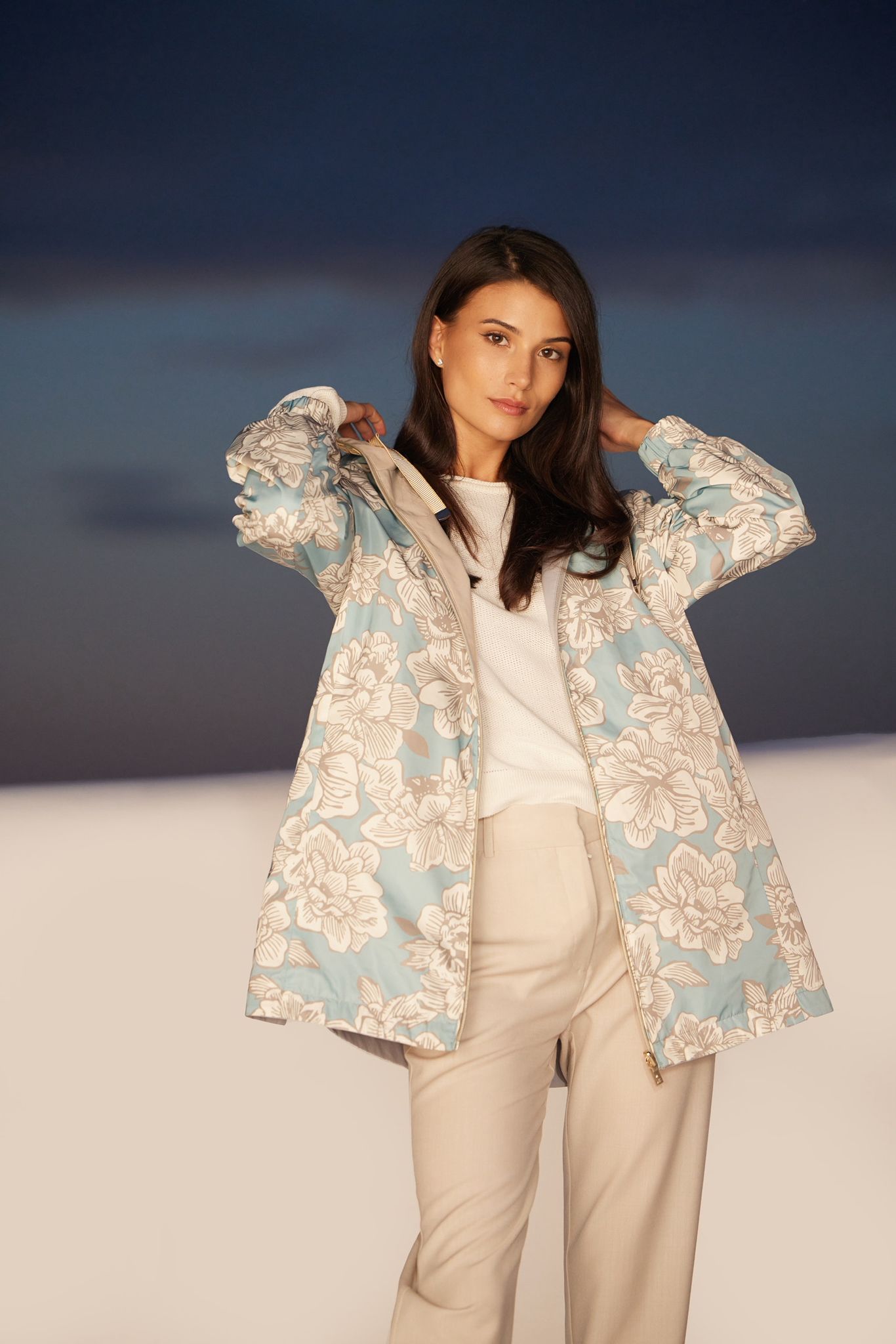 Palton ușor de damă model LOLA – stucco / floral reverse